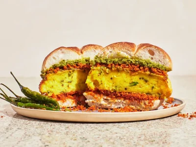 0511-vada-pav-recipe-lede