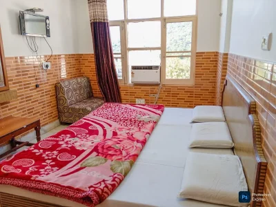 Pilgrimage Tour Of Vaishno Devi Room 7