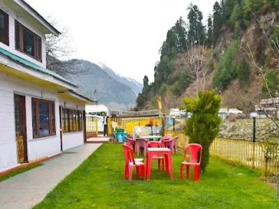 pahalgam hotelroom5